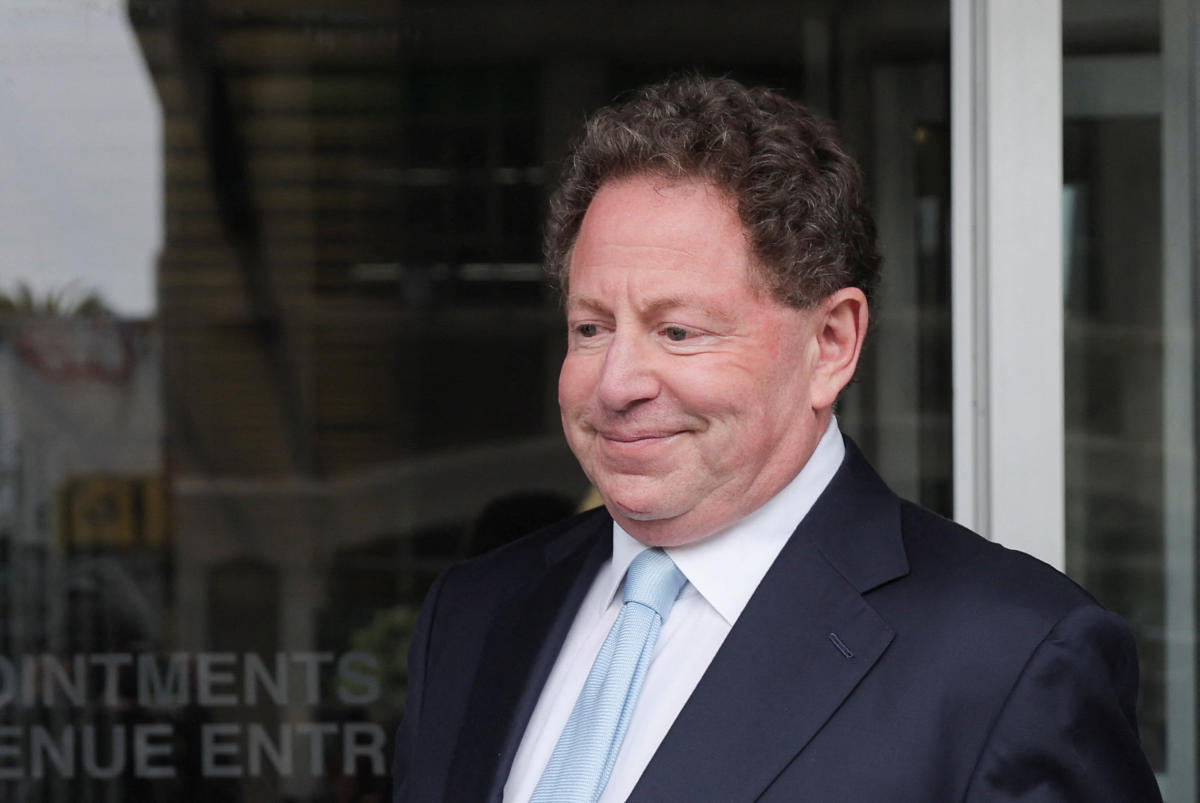 Read more about the article Bobby Kotick will remain Activision Blizzard CEO until the end of 2023